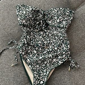 Peony one piece bathing suit/ swimsuit uk 10/ us 6 M new with no tag